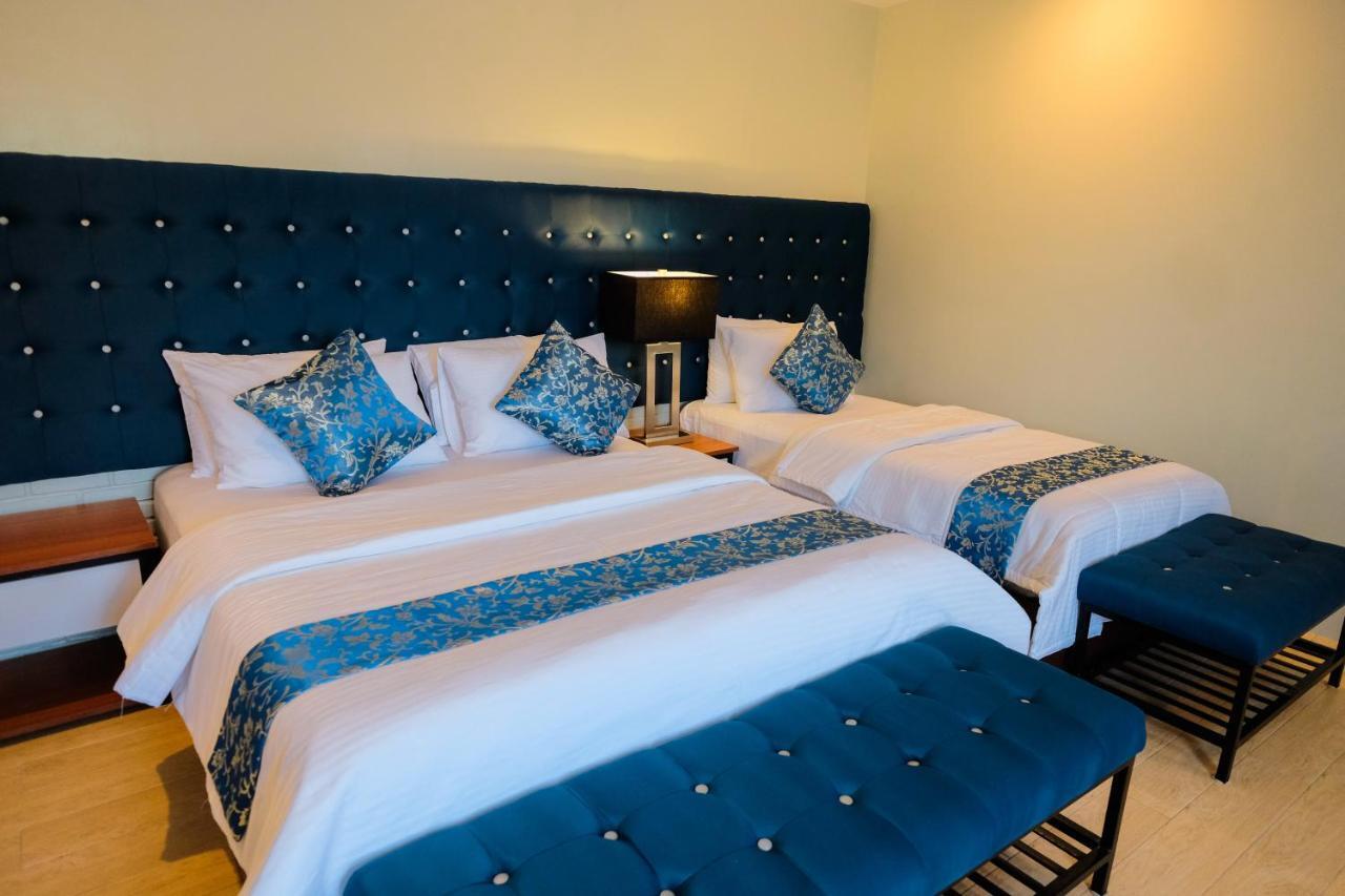 The Madeline Boutique Hotel & Suites Davao Exterior photo