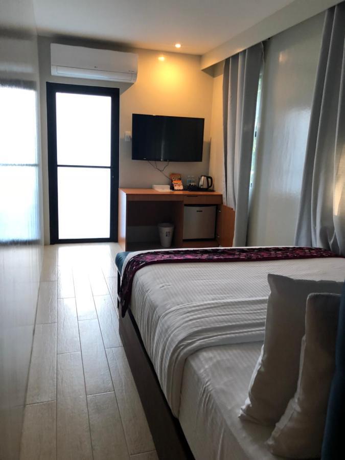 The Madeline Boutique Hotel & Suites Davao Exterior photo